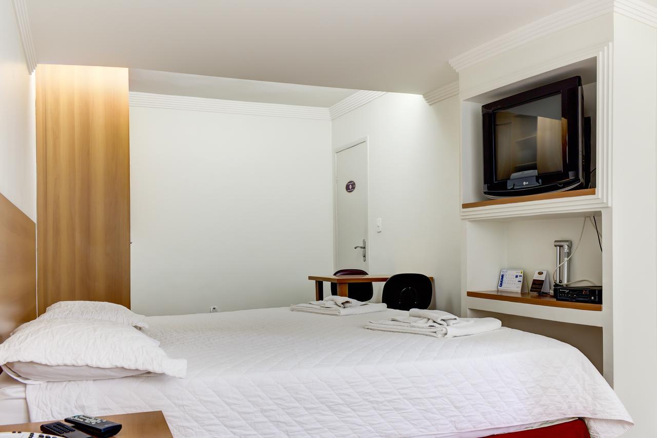 Hotel Villareal 콘셀례이루 라파이에치 외부 사진