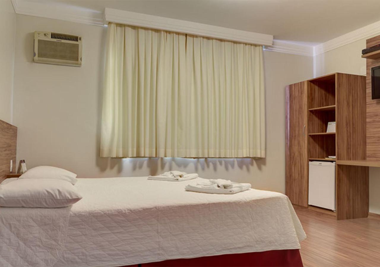 Hotel Villareal 콘셀례이루 라파이에치 외부 사진